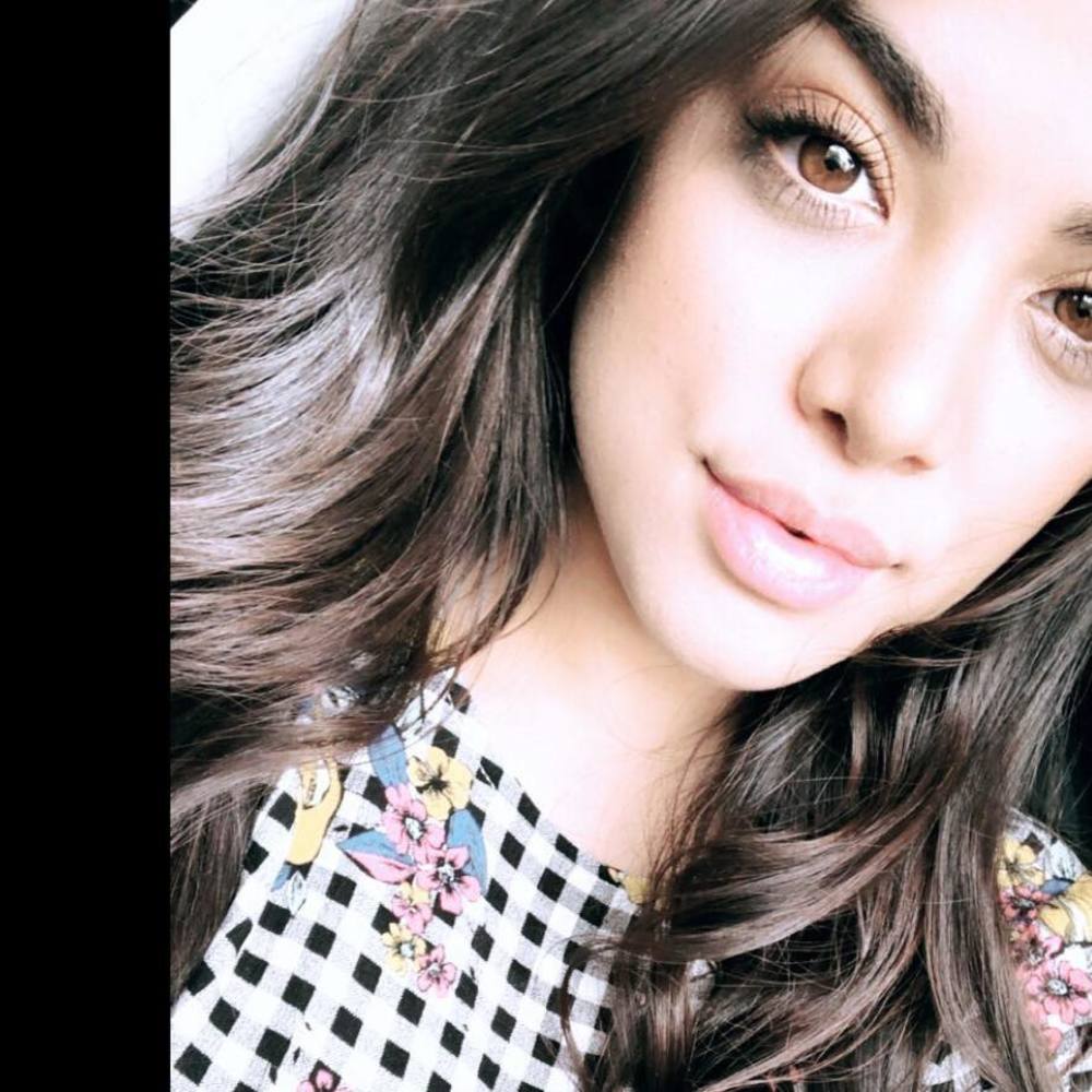 Meet your Posher, Alejandra